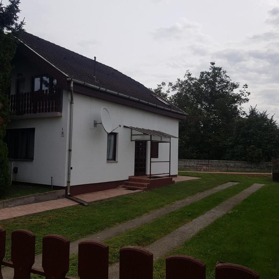 Czinege Vendégház - Nagy ház Poroszló Exterior foto